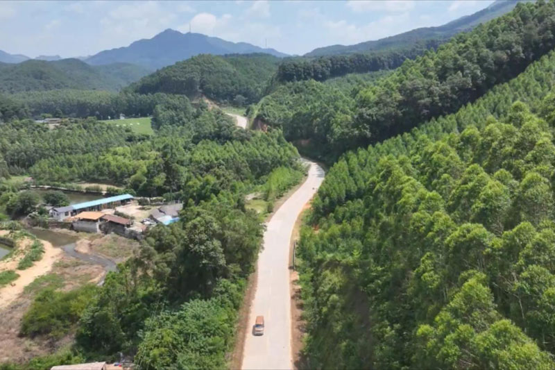 覃塘區(qū)根竹至平天山