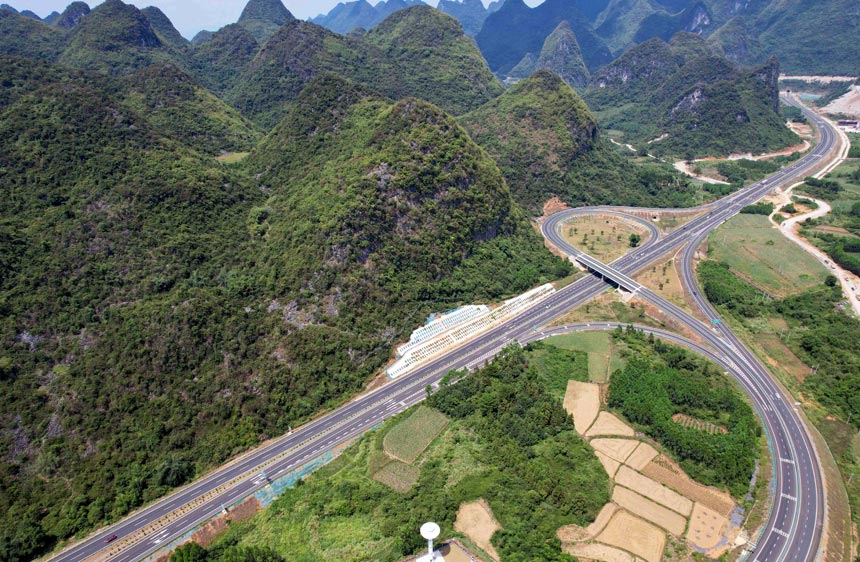 桂河高速公路廣西柳州市融安縣大良鎮(zhèn)路段。