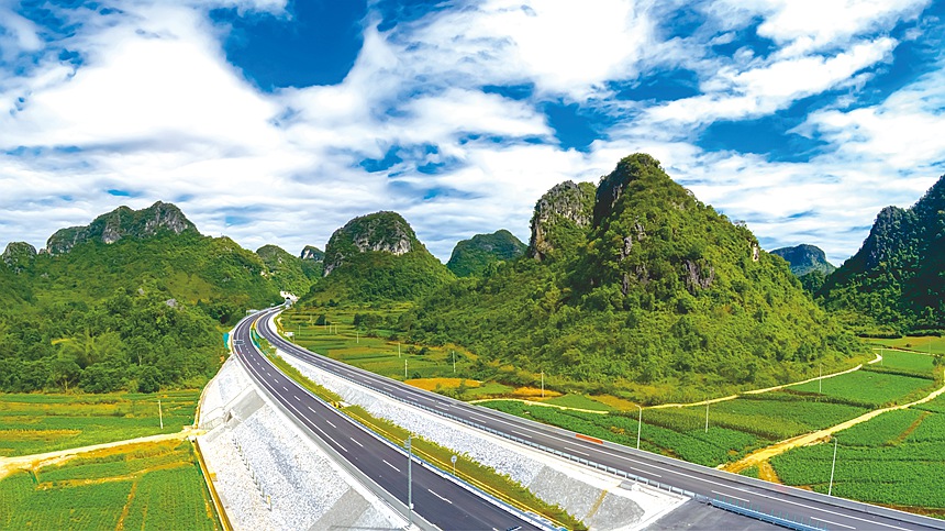 岳圩口岸聯(lián)線公路