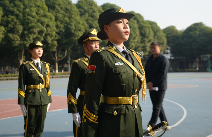 軍事教學(xué)活動(dòng)比賽現(xiàn)場(chǎng)。羅明都攝