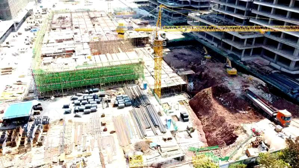 平桂區(qū)兩業(yè)融合展銷中心建設(shè)項目CDH棟施工建設(shè)現(xiàn)場。